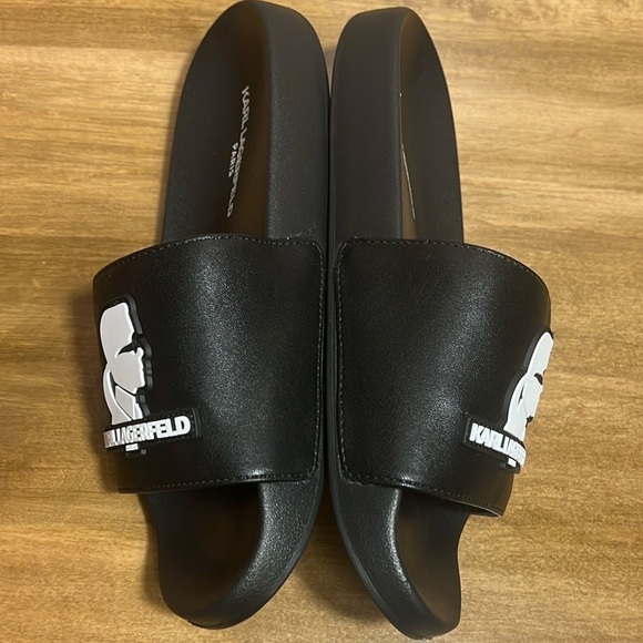 Karl Lagerfeld Pool Slides - Picture 3 of 8